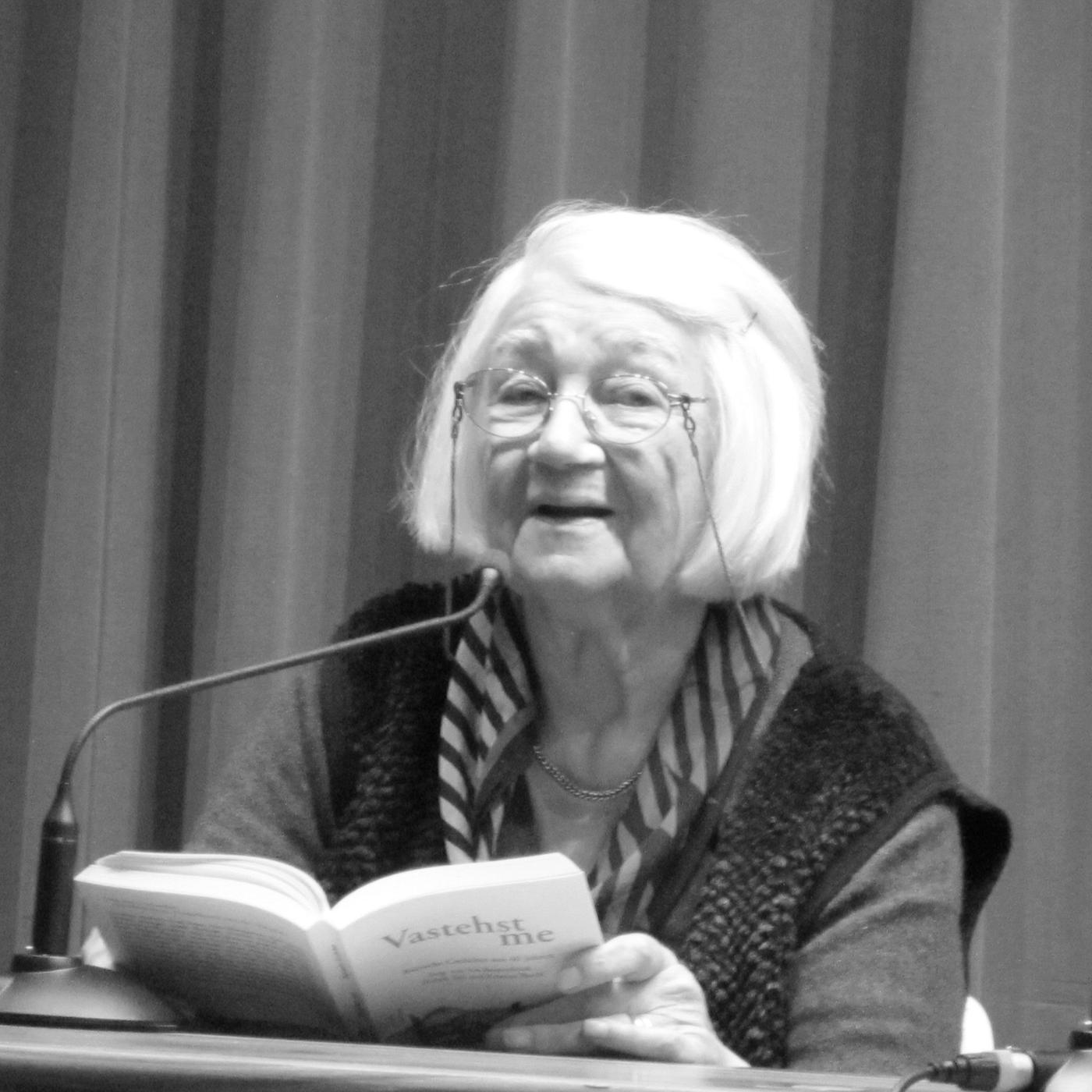 margret-holle