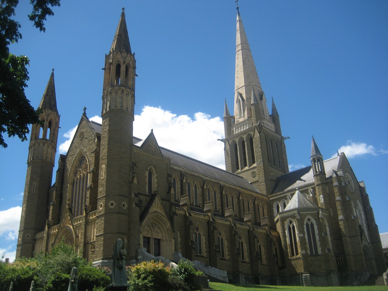 muqeddes-urek-kafedrali-bendigo
