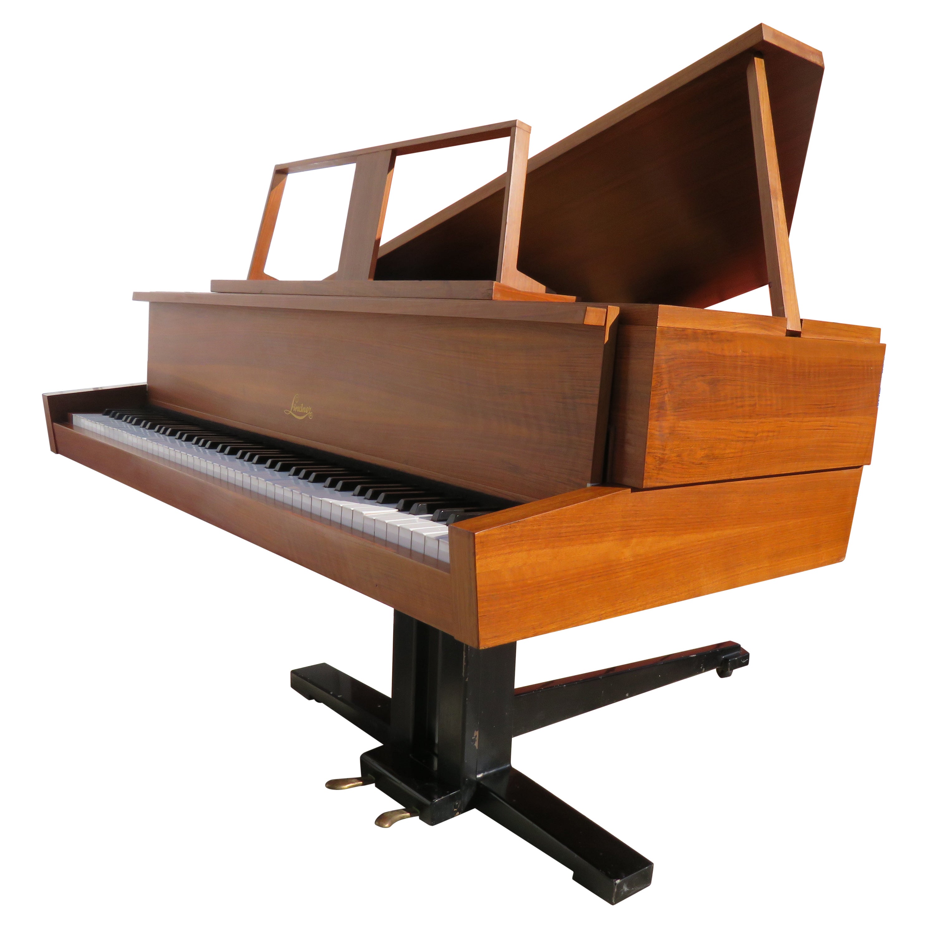 the-tilting-wing-pianino