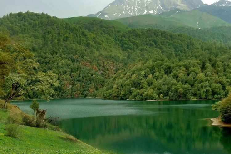 azerbaycanin-unikal-tebii-mocuzeleri-goygol-ve-onun-tarixi